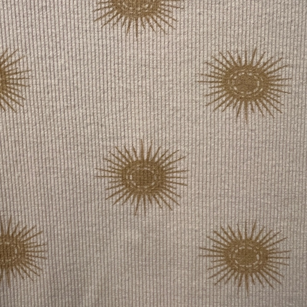 Kate Quinn Men's Sunburst Henley Shirt - Picture 4 of 4